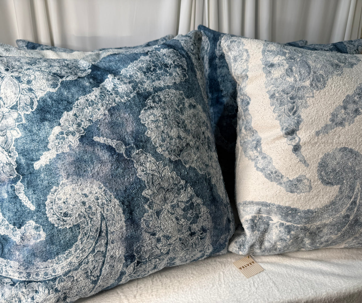 High End Pillow W/Insert (Zipper enclosed)