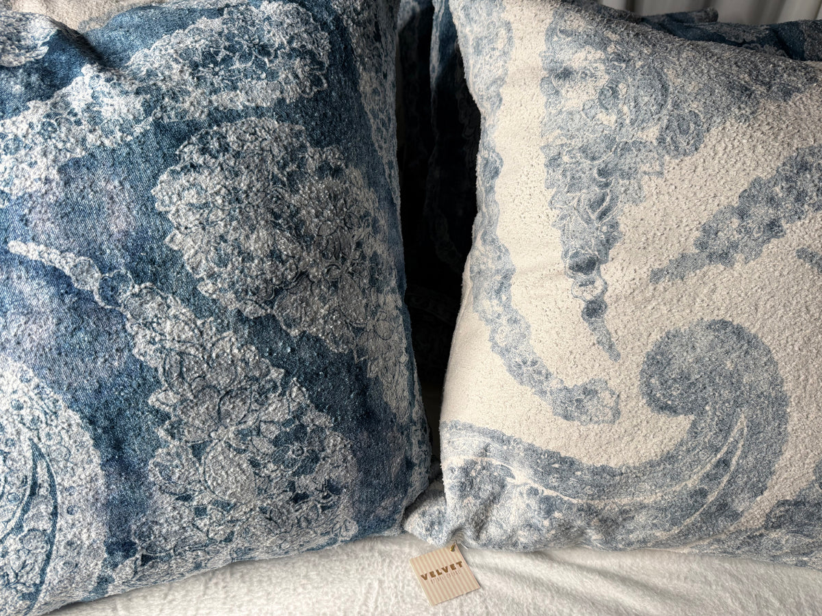 High End Pillow W/Insert (Zipper enclosed)